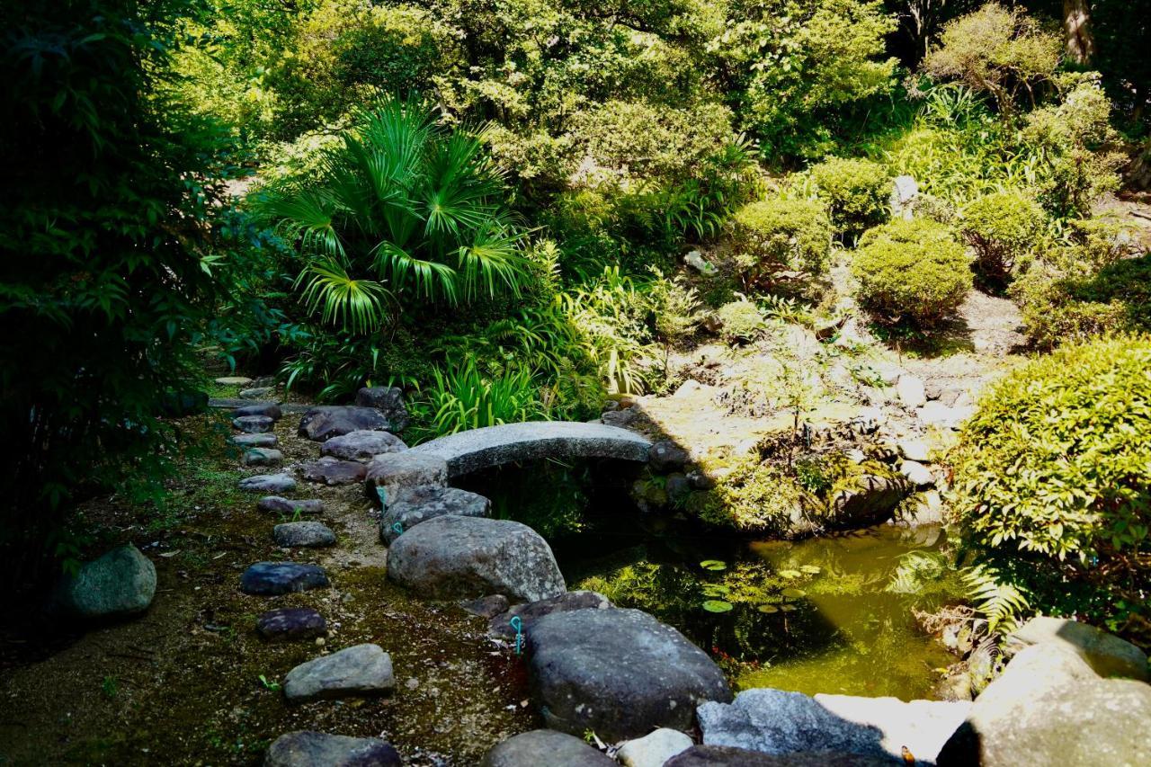 佐渡島に残る築130年の伝統的な古民家｜東夢 Sado Exterior foto