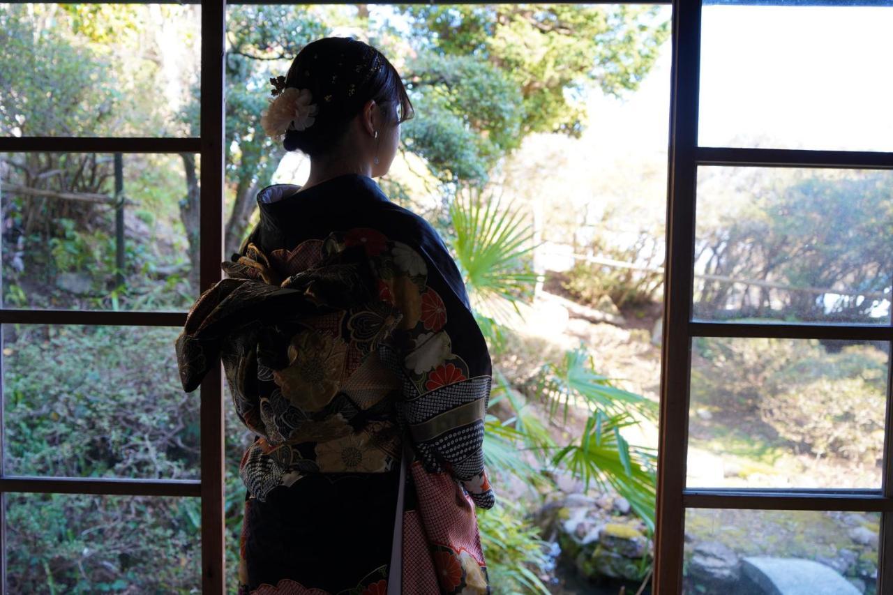 佐渡島に残る築130年の伝統的な古民家｜東夢 Sado Exterior foto
