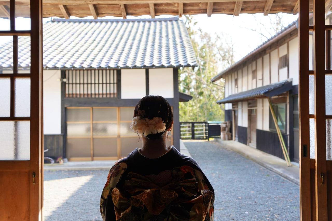 佐渡島に残る築130年の伝統的な古民家｜東夢 Sado Exterior foto